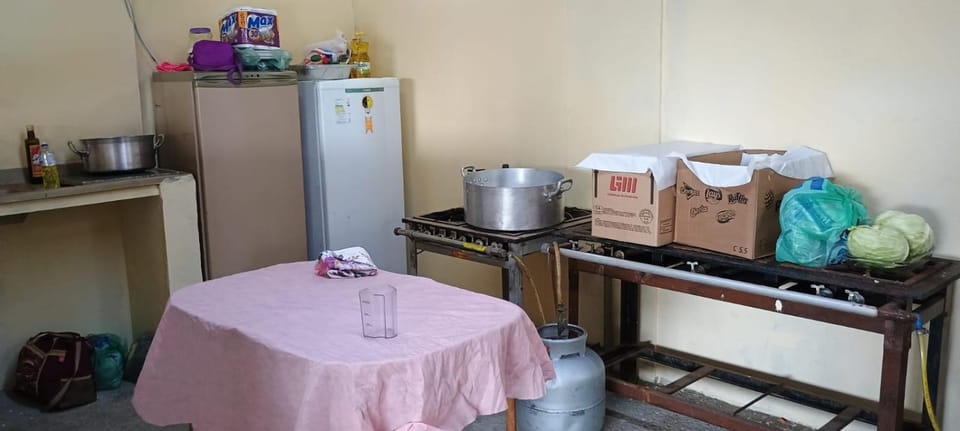 Coffee/tea facilities, Kitchen or kitchenette, Food and drinks, Food, minibar, oven
