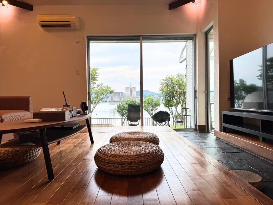 Natural landscape, Living room