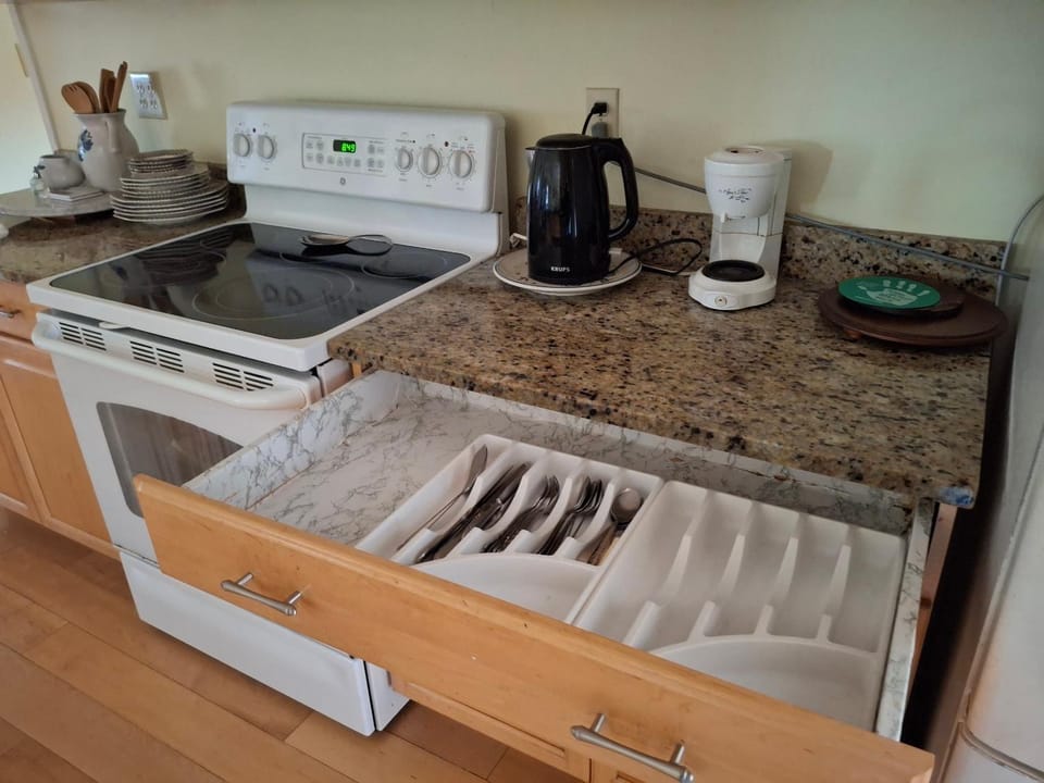 Family retreat with lake views and near Disney House in Osceola County