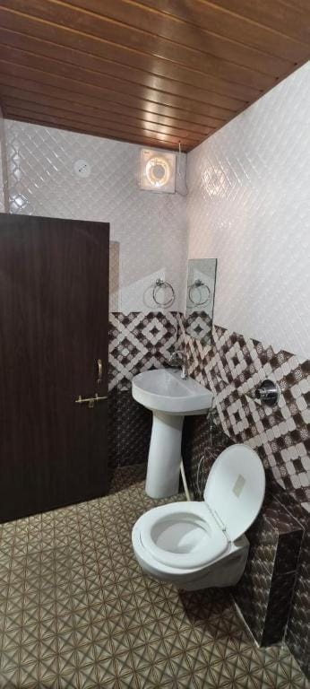 Toilet, Bathroom