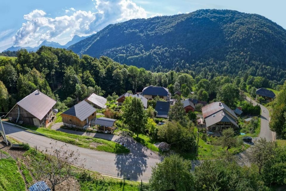 Cabana & Chalet de Montmin near Col Forclaz House in Talloires