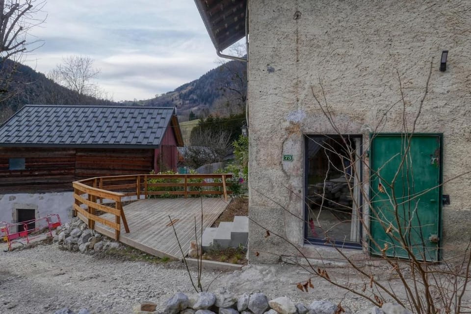 Cabana & Chalet de Montmin near Col Forclaz House in Talloires