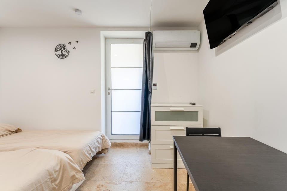 Property building, Living room, Bedroom
