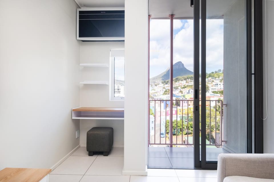 Natural landscape, Balcony/Terrace, Mountain view, air conditioner