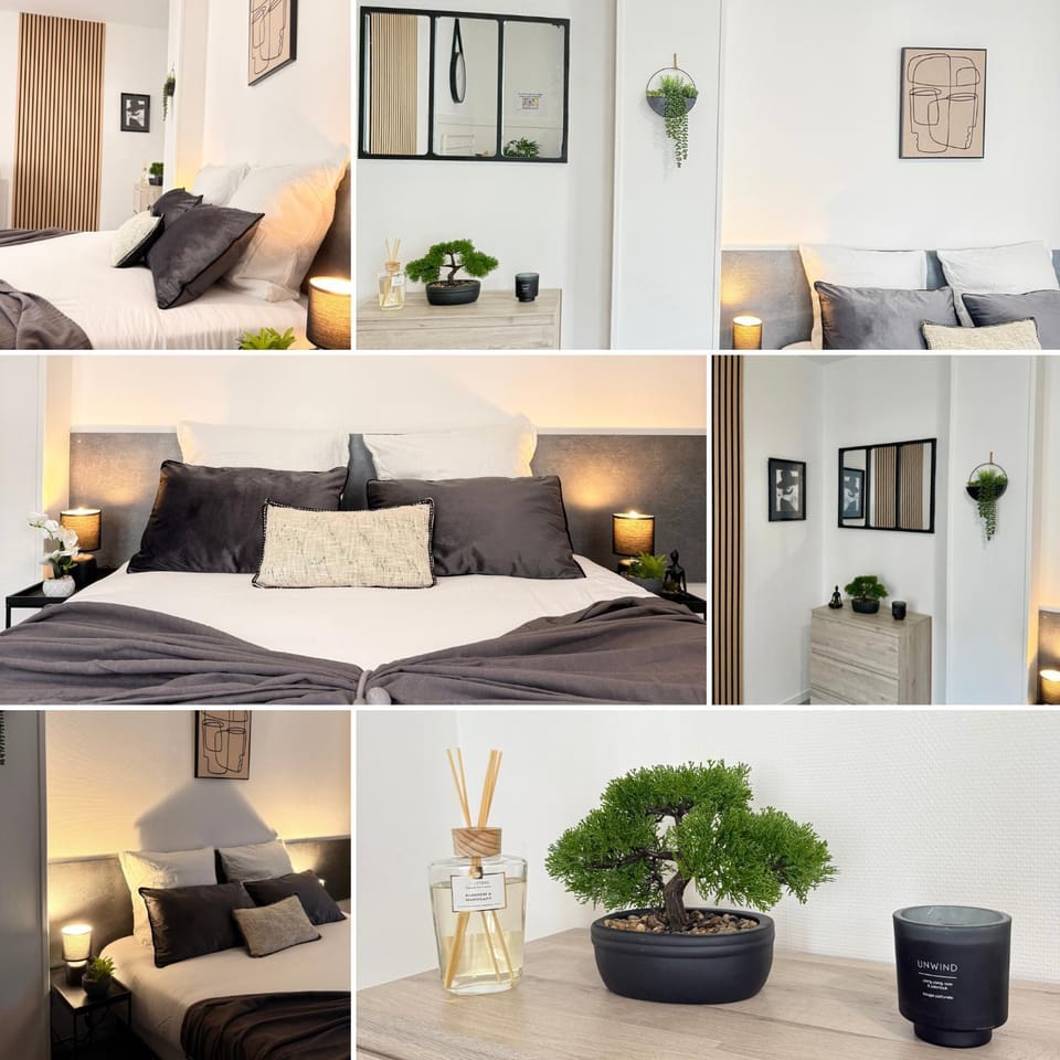 Bed, Living room, Photo of the whole room, Seating area, Bedroom