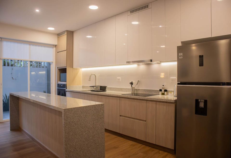 Seaside Apartment near Malecon Miraflores by Wynwood House Apartment in Barranco