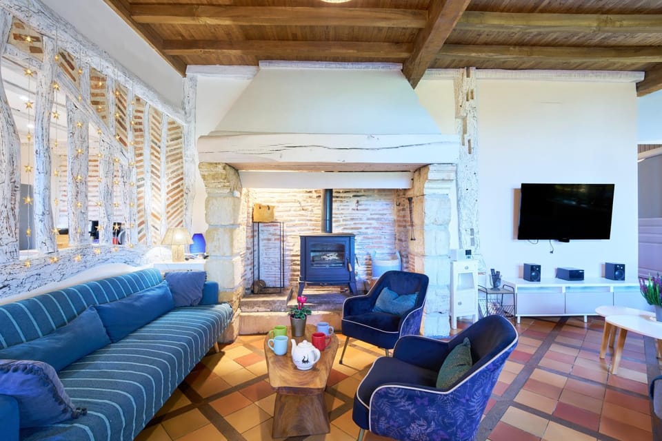 Property building, Living room