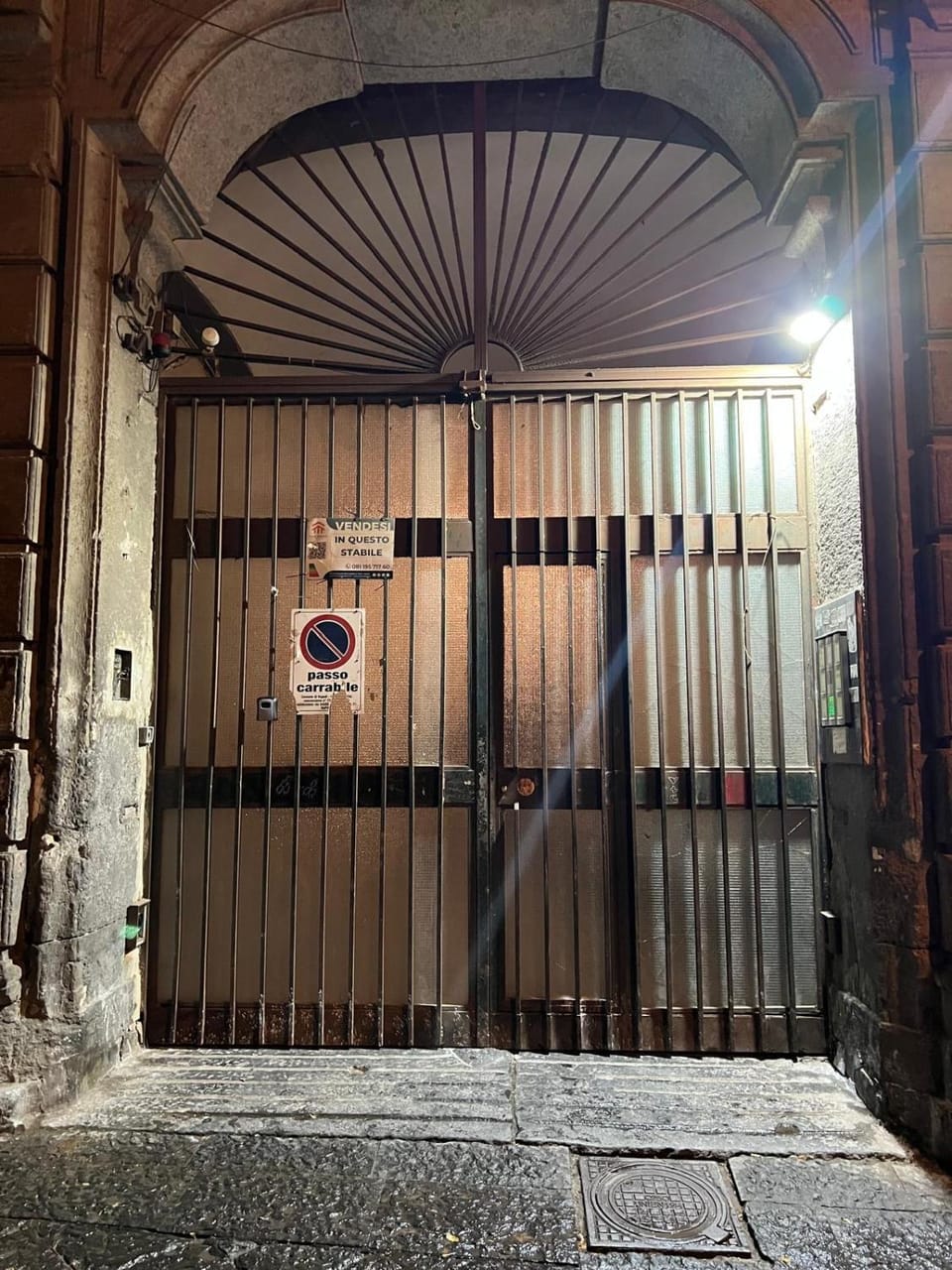 Facade/entrance