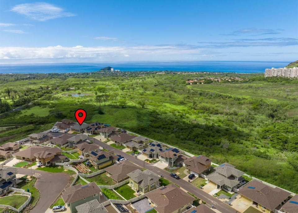 Breath of Life by Kalo Homes House in Makaha Valley
