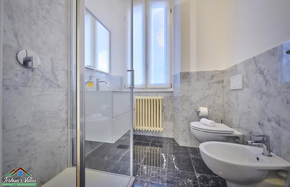 APT in Villa Bianca with Pool and air conditioning Apartment in Lierna