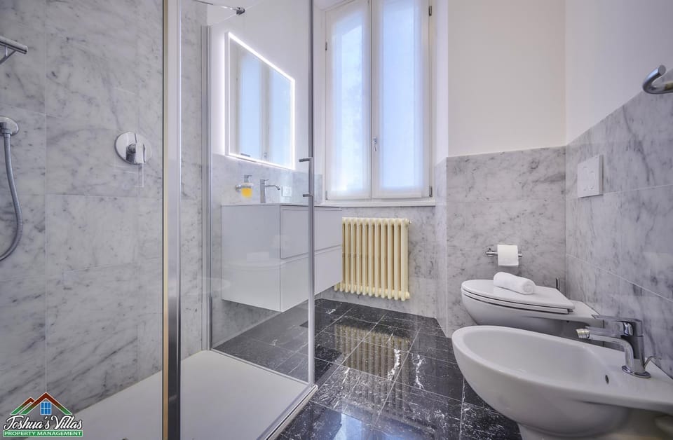 APT in Villa Bianca with Pool and air conditioning Apartment in Lierna
