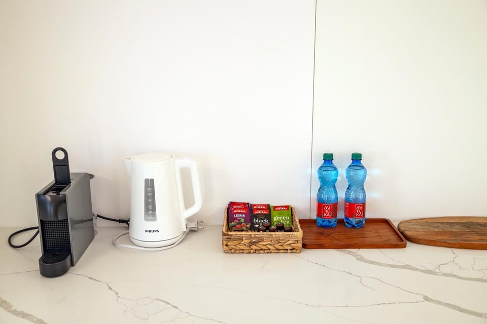 Coffee/tea facilities, Kitchen or kitchenette