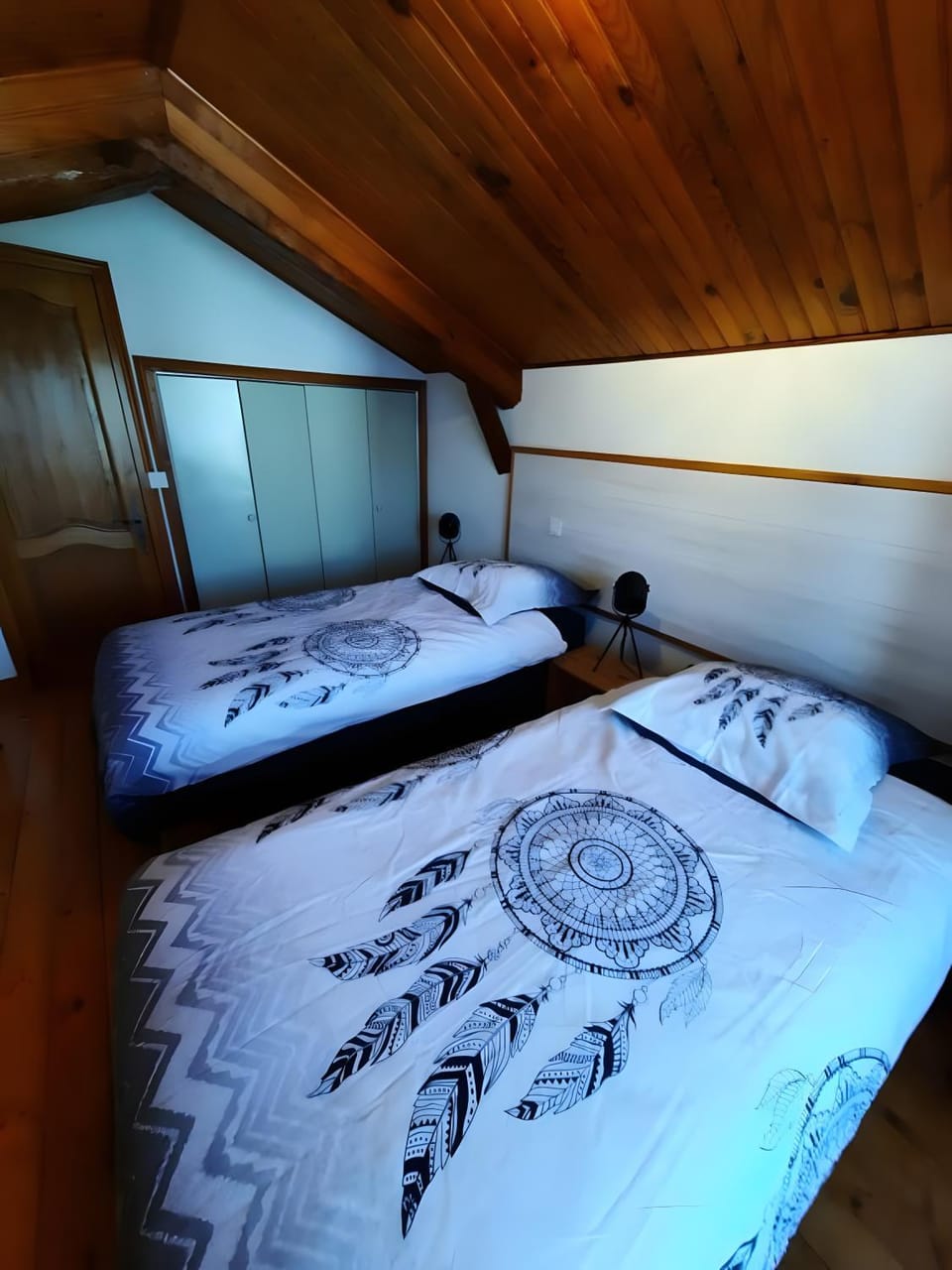 Property building, Living room, Bedroom