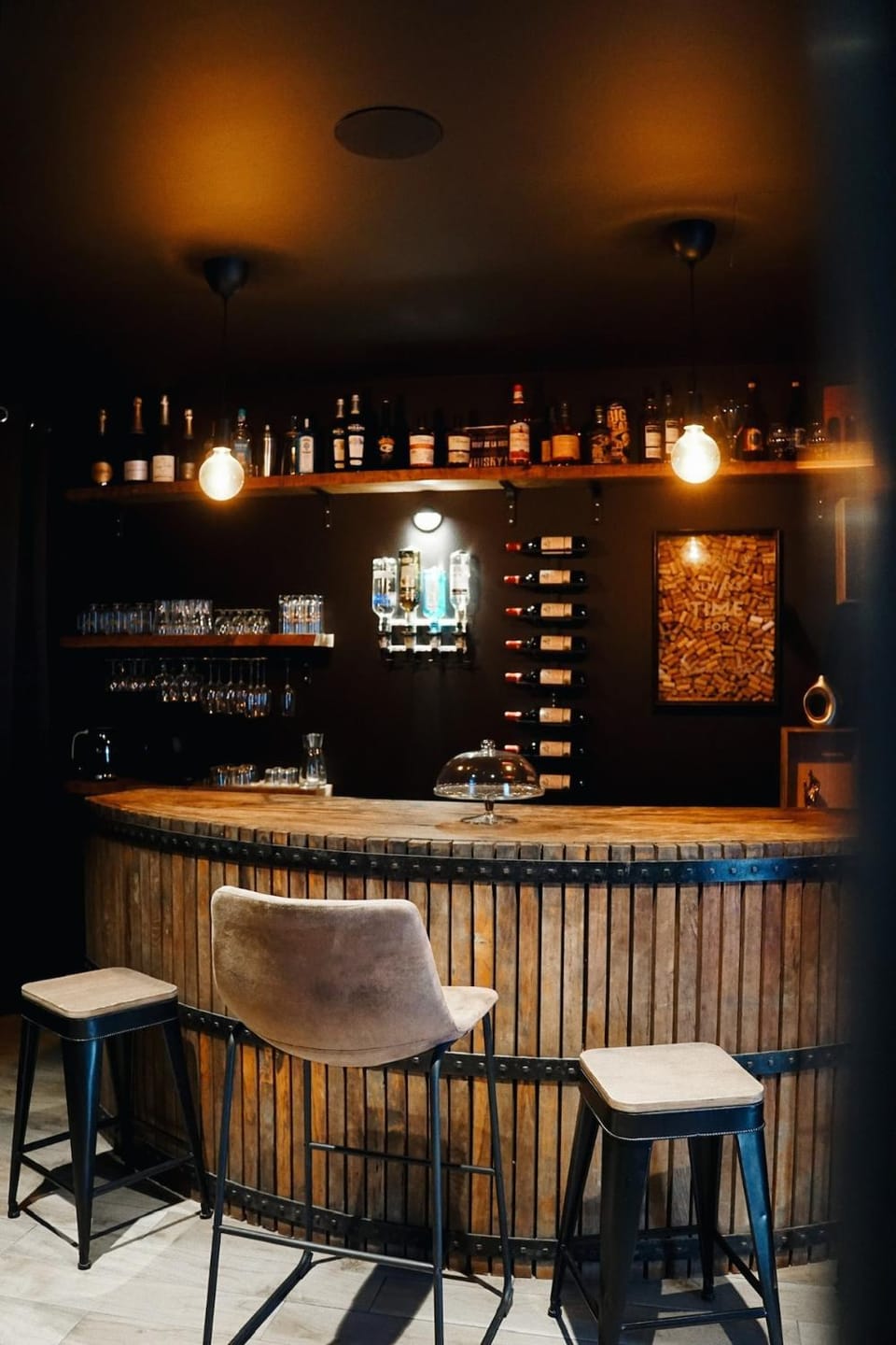 Lounge or bar, Food and drinks, Drinks