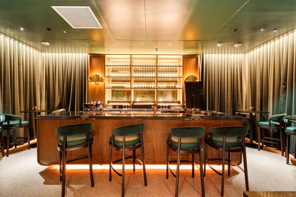 Property building, Lounge or bar