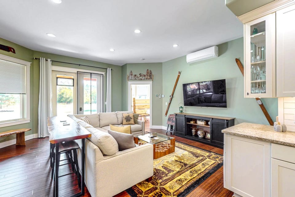 Nesting in North Creek House in Capital District, NY, USA