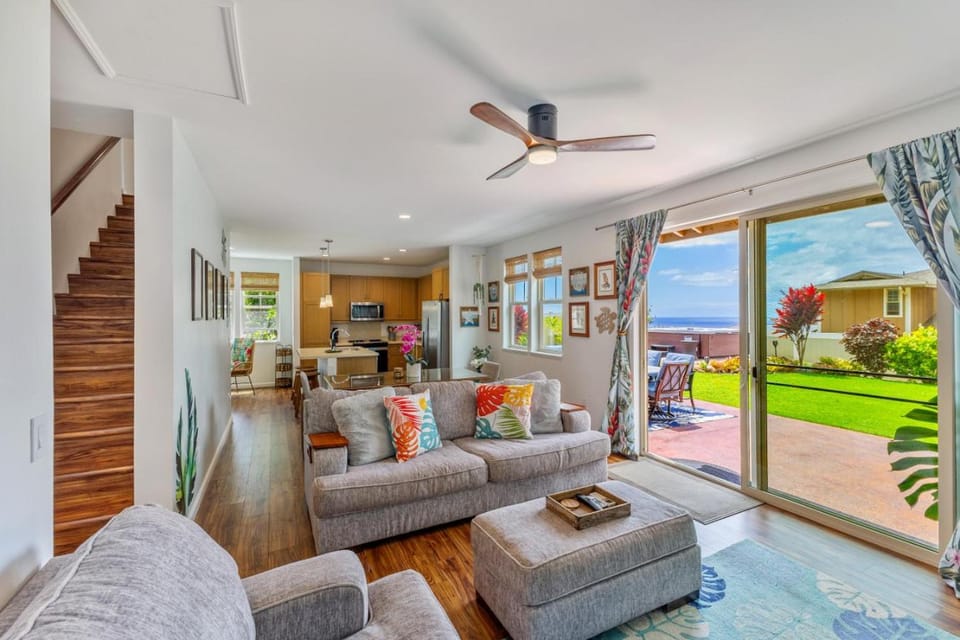 Kalo Homes - Tropical Makaha Sanctuary House in Makaha Valley