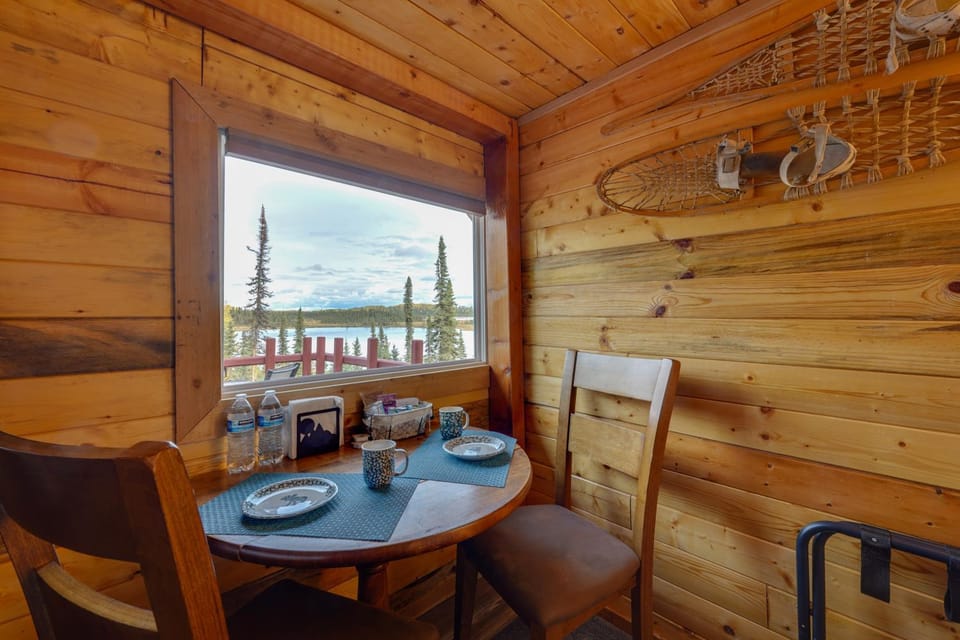 Lakefront Bliss! Ultimate Soldotna Retreat w/ Deck Apartment in Ridgeway