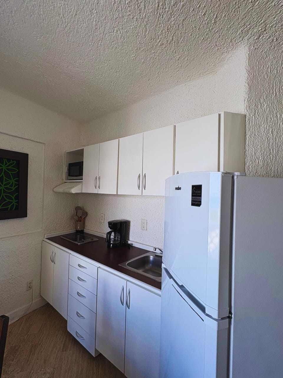 Kitchen or kitchenette, oven, stove