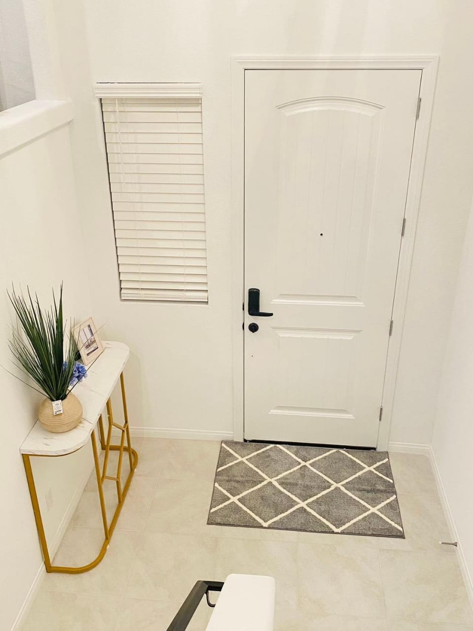 Good location ! Apartment in Spring Valley