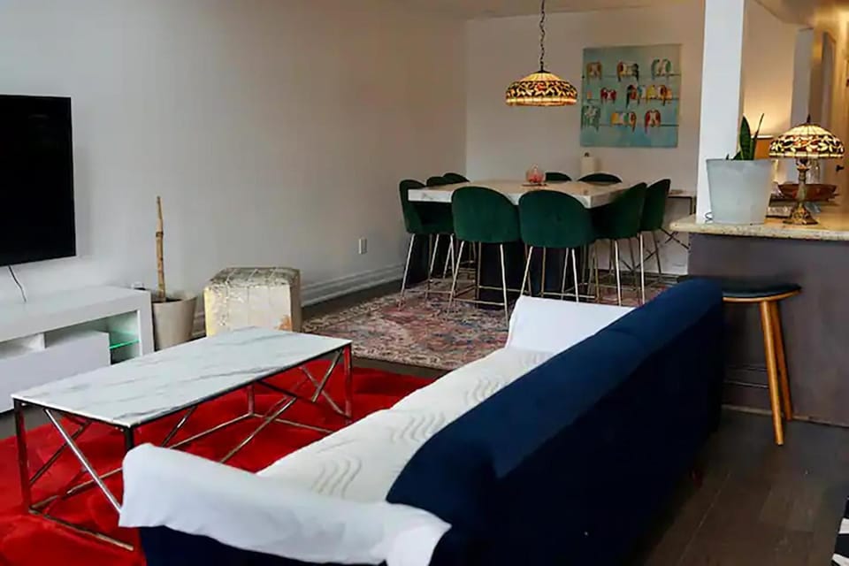 TV and multimedia, Living room, Seating area