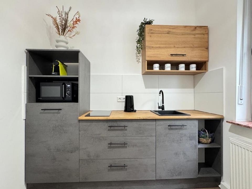 Staywell for 4 I Central I Parking I Kitchen Apartment in Bielefeld