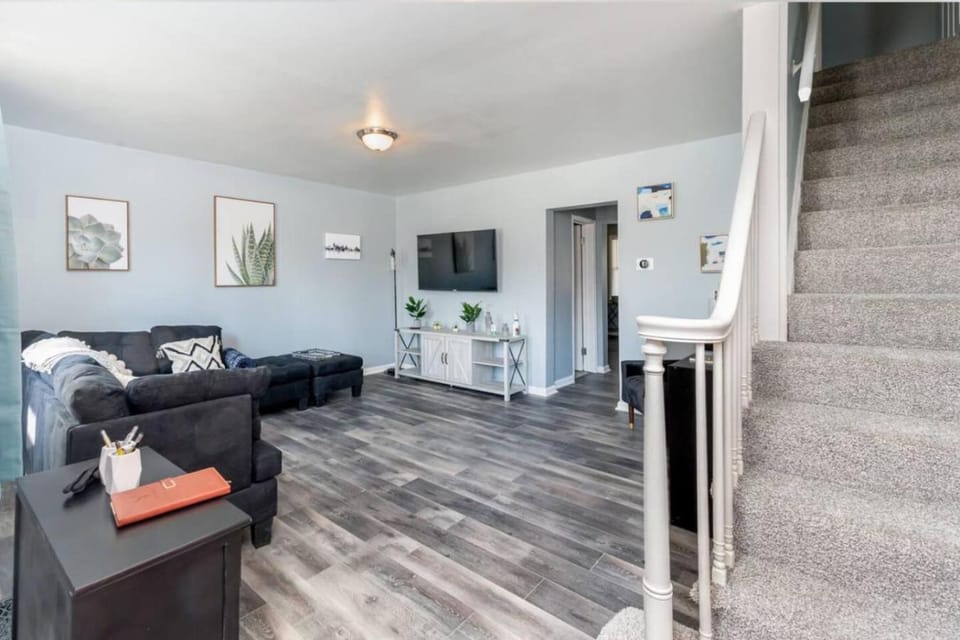 3BR home near Heritage Park House in Dundalk