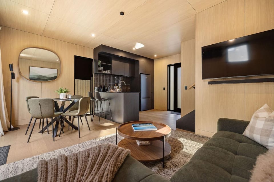 Kitchen or kitchenette, Living room, Dining area