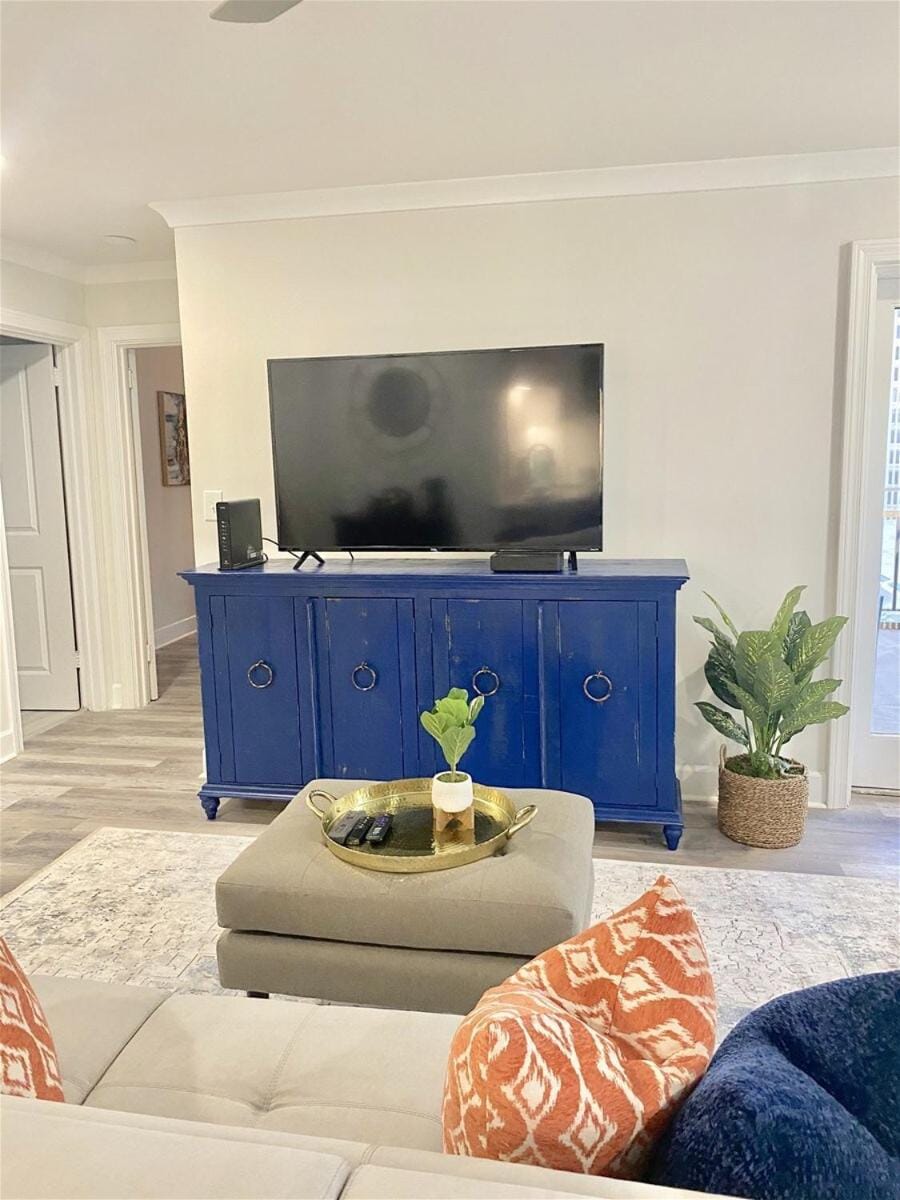 8th Floor Stylish Downtown Condo Private Balcony House in Atlanta