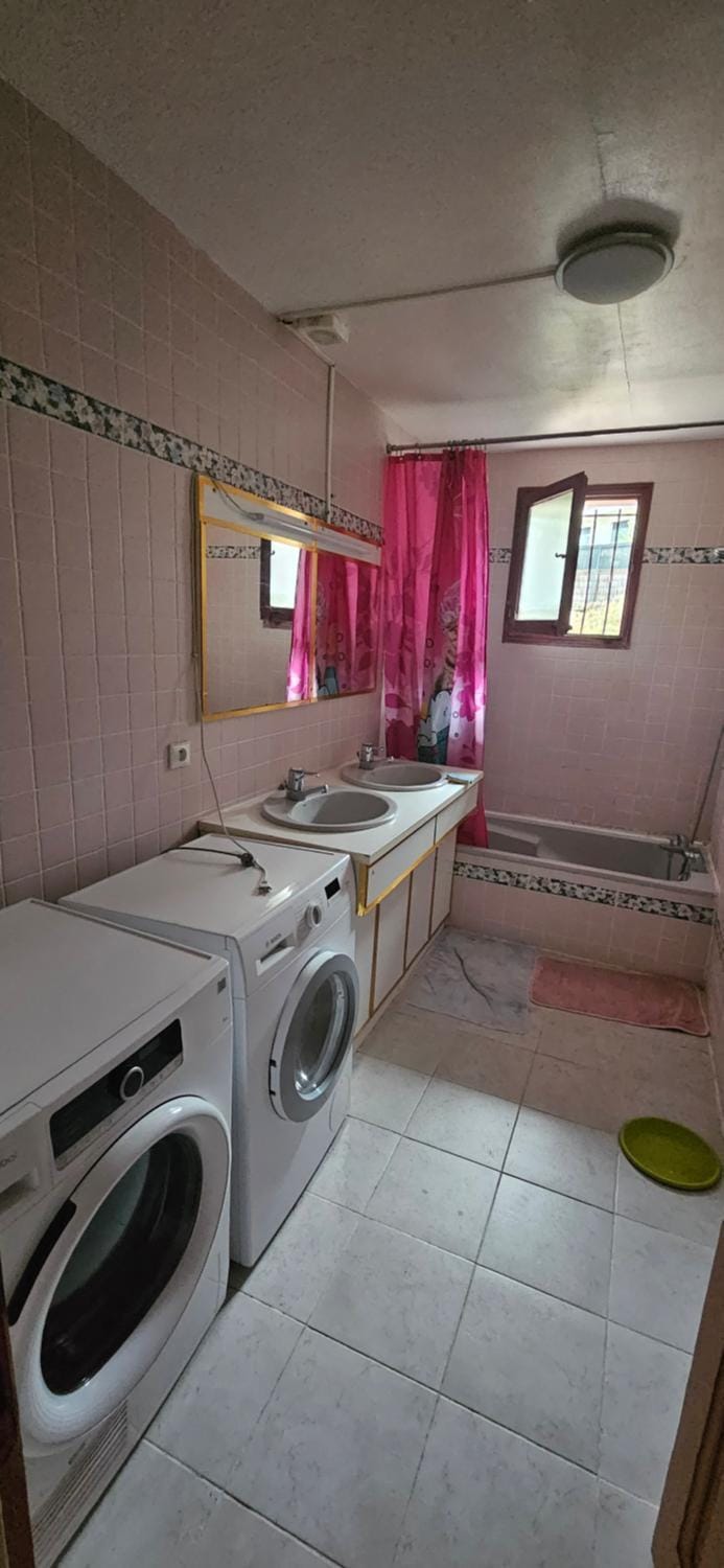 Bathroom, washing machine