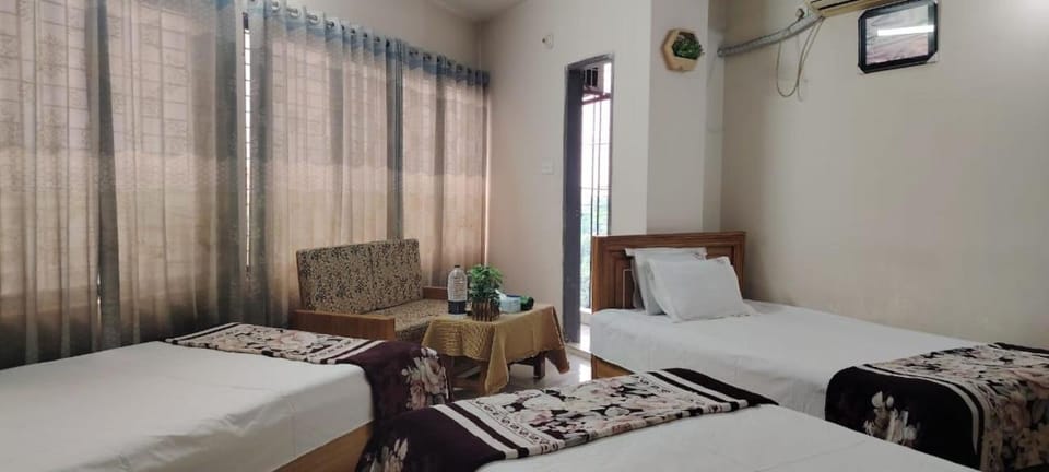 Hotel Sikder Residential - হোটেল শিকদার আবাসিক Hotel in Dhaka