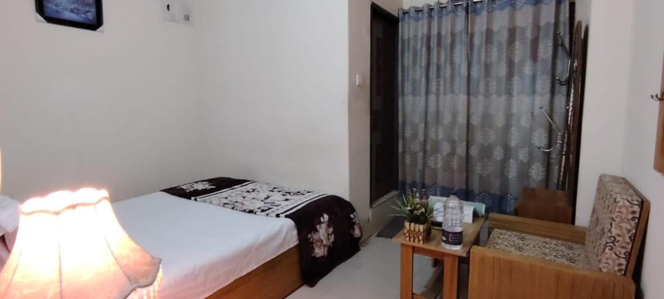Hotel Sikder Residential - হোটেল শিকদার আবাসিক Hotel in Dhaka