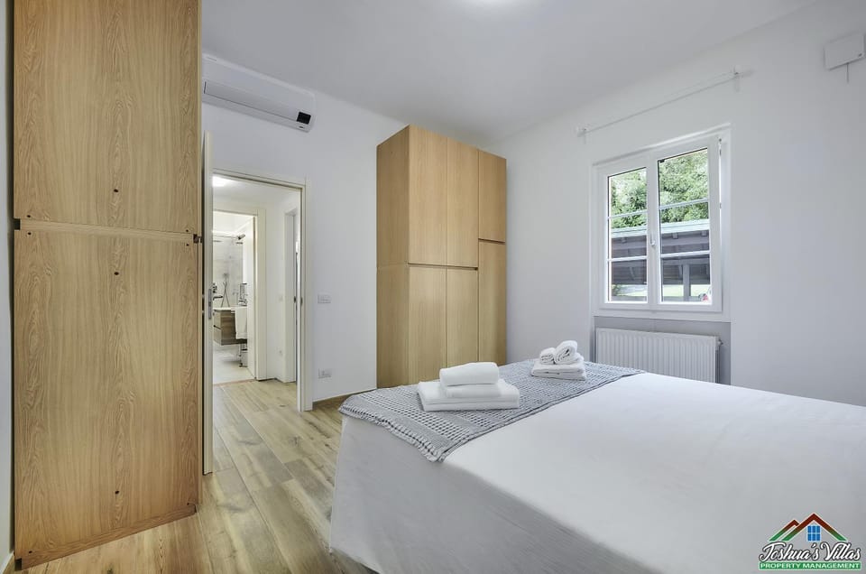 Casa Giuditta with Air Conditioning and Pool Apartment in Lierna