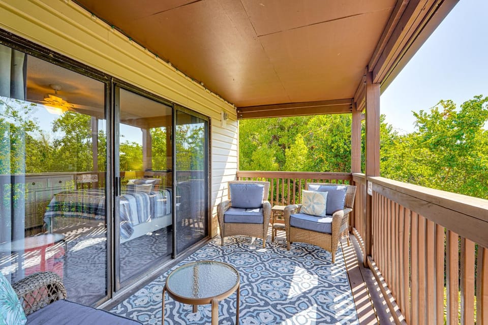 Walk to Shore: PCB Home w/ Balcony + Pool Access! House in Panama City Beach