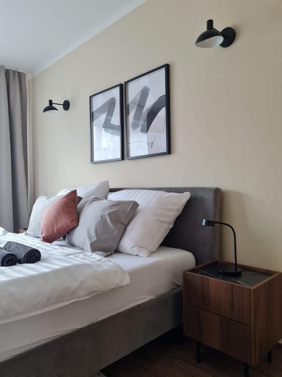 Bed, Bedroom