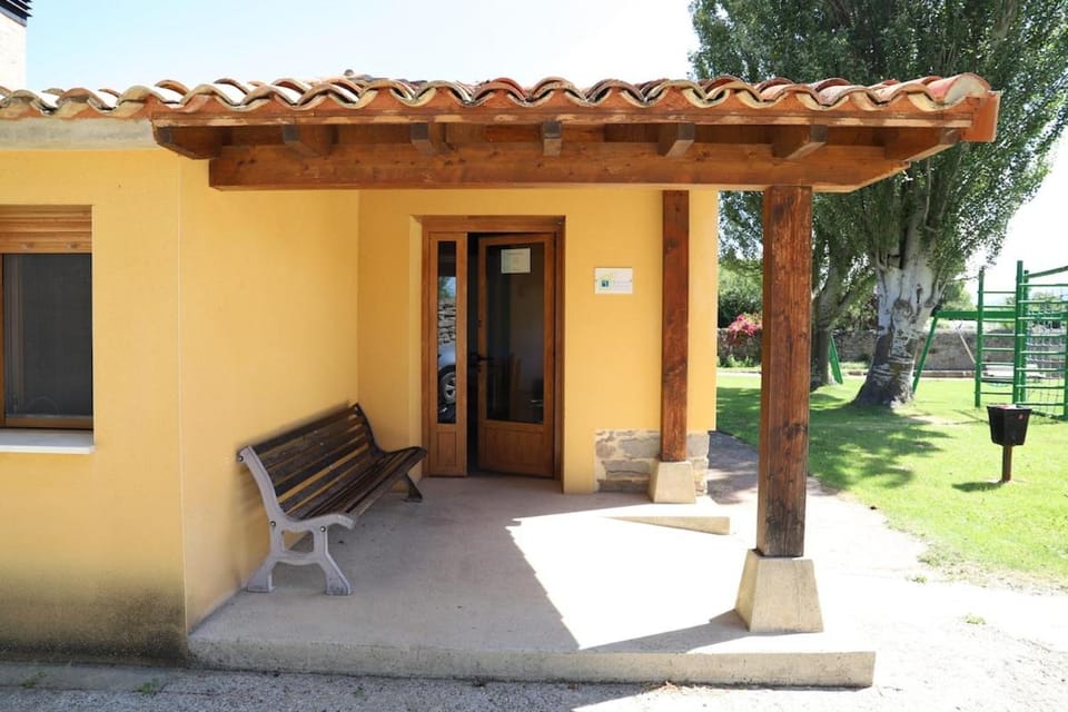 Alojamiento Rural La Arboleda House in Aragon