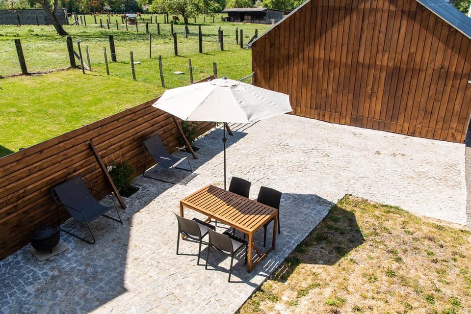 Patio, Natural landscape, Balcony/Terrace, Parking, sunbed