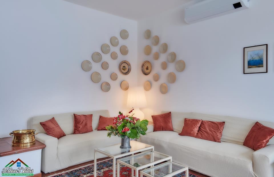 Villa Rosa with Air Conditioning and Lake View Villa in Lierna