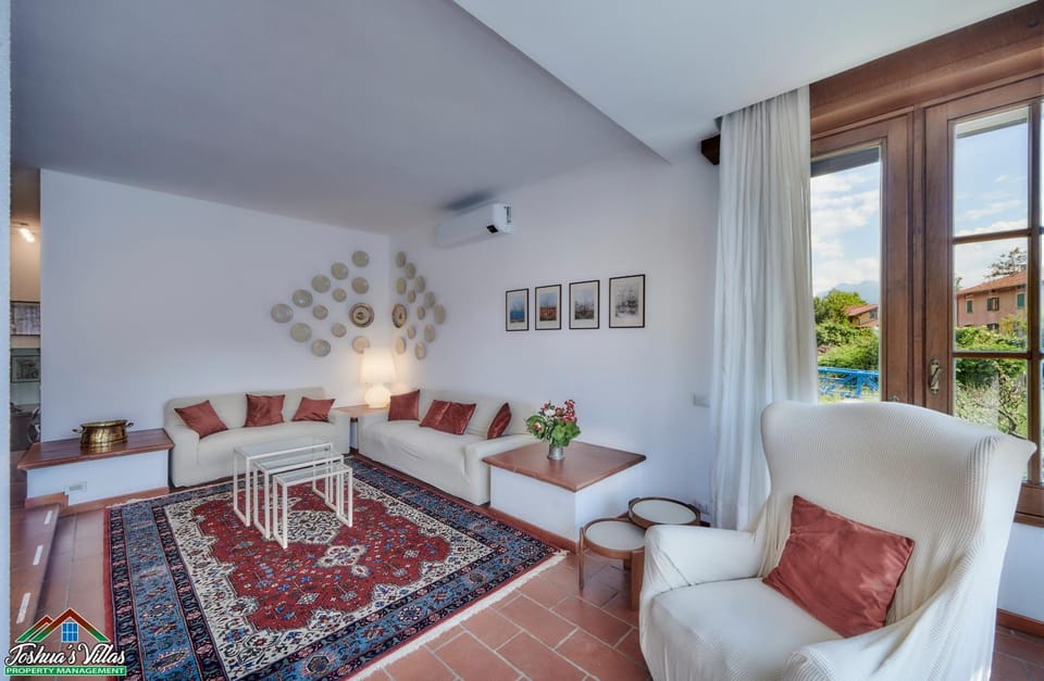 Villa Rosa with Air Conditioning and Lake View Villa in Lierna