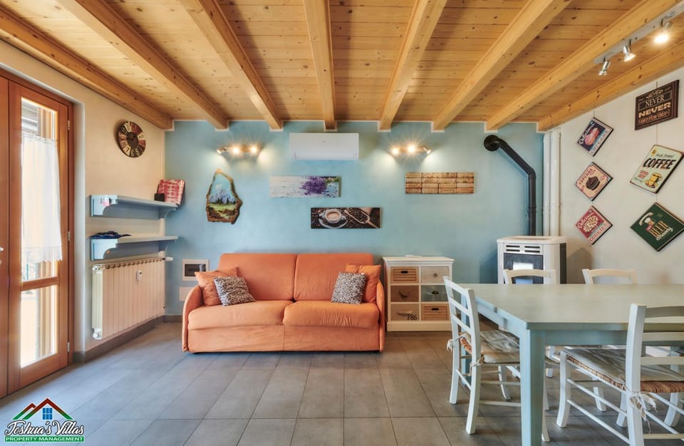 Sunset Apartment with Air Conditioning and Lake View Apartment in Province of Lecco