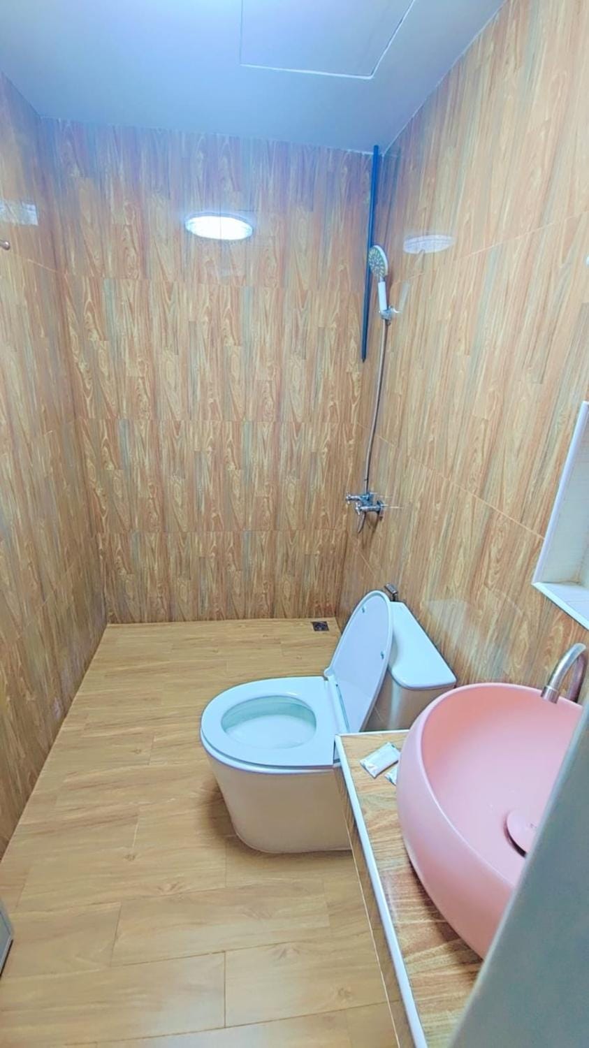 Toilet, Bathroom