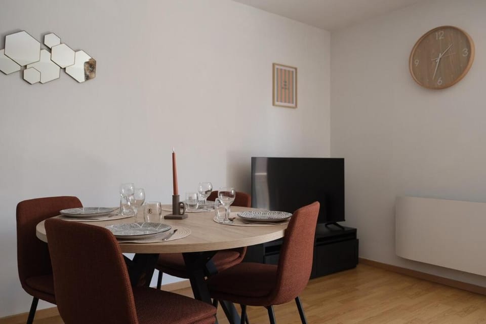 Lumineux T3 - 2 chambres, balcon - proche de Rouen Apartment in Rouen