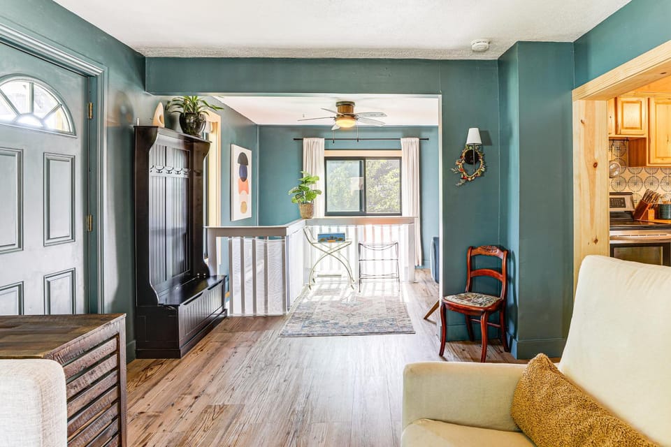 Steps to Dtwn Kalispell! Pet-Friendly Home w/ Yard House in Kalispell