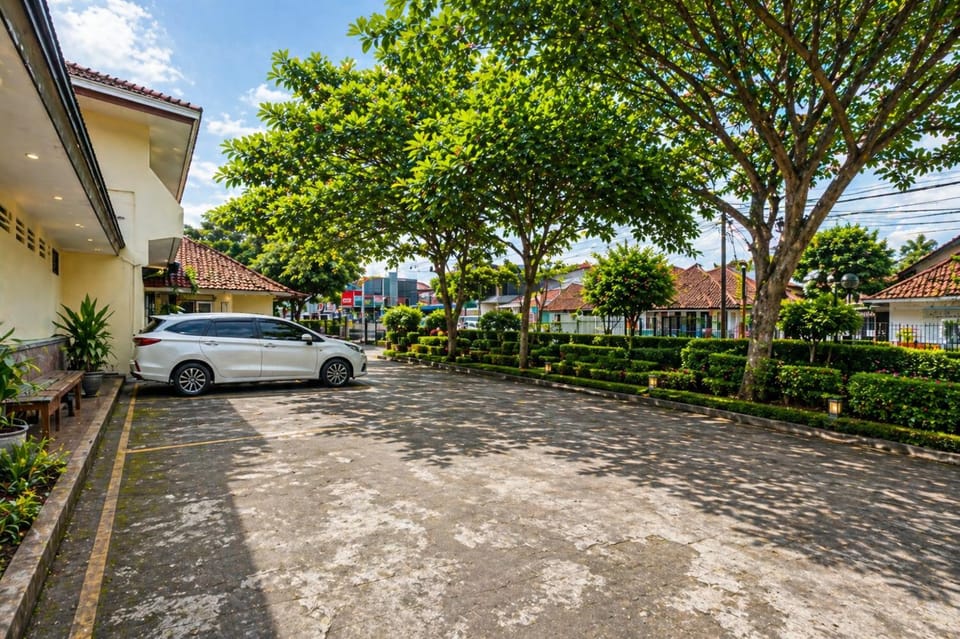 Hotel Budi Famili Budget Syariah Hotel in West Java
