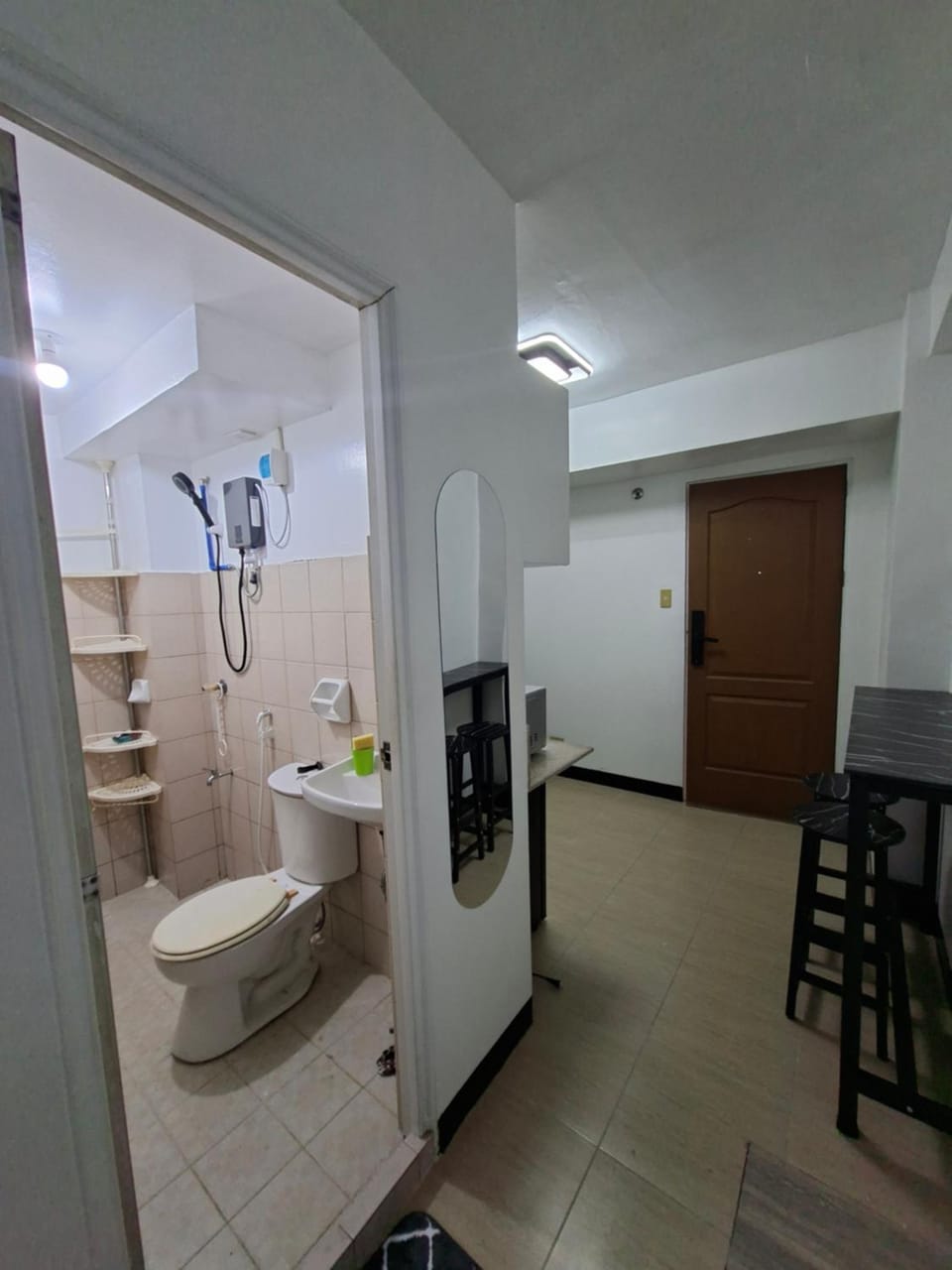 Toilet, Kitchen or kitchenette