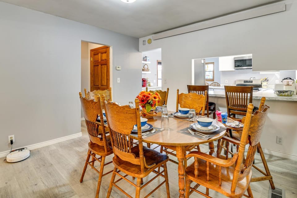 7 Mi to Bighorn Nat’l Forest: Dog-Friendly Home House in Wyoming