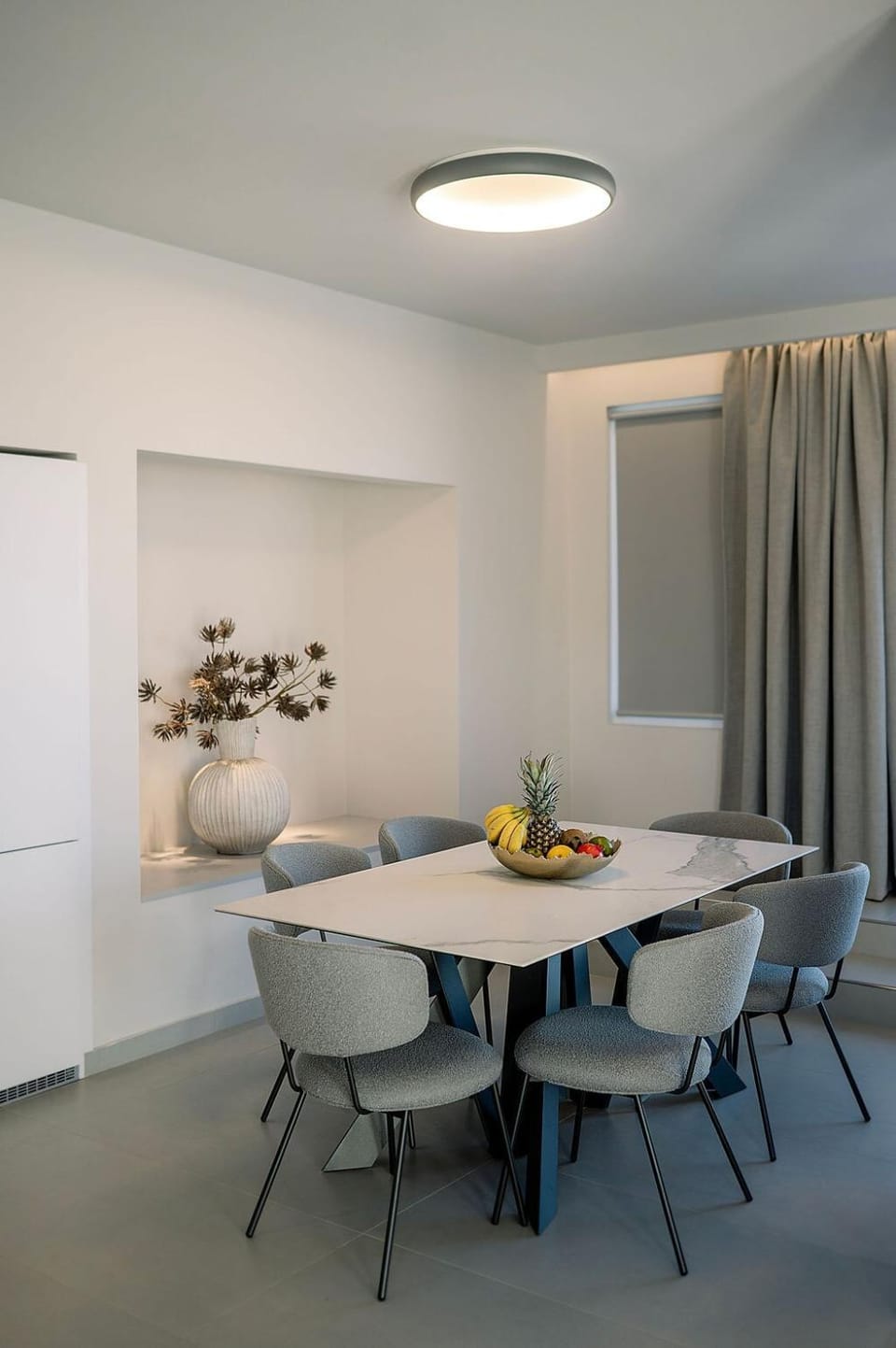 Seating area, Dining area