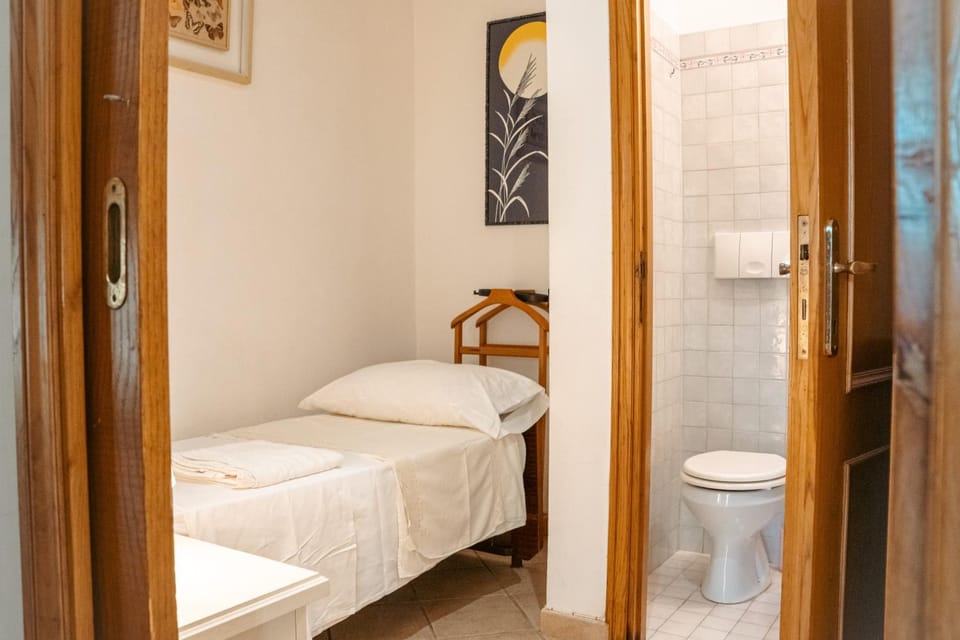 Toilet, Bed, Bathroom, Bedroom