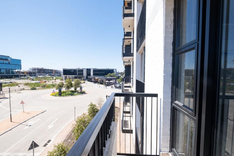 Property building, Balcony/Terrace