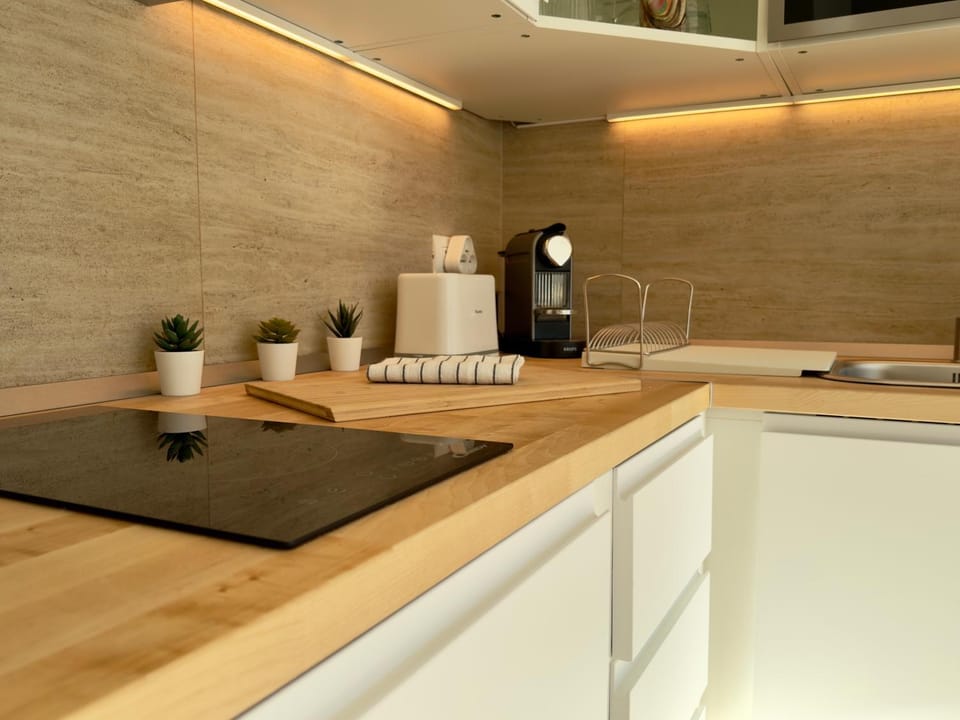 Coffee/tea facilities, Kitchen or kitchenette